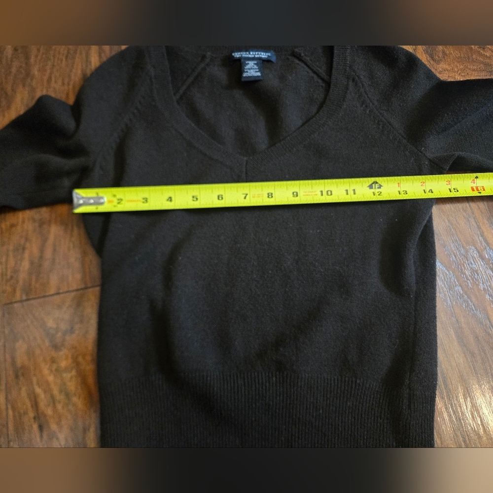 Banana Republic Merino Wool Blend Knitted V Neck Dark Brown Sweater - Picture 6 of 7
